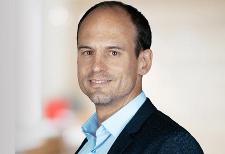 Decisions under uncertainty and highest competitiveness - can retailers still set themselves apart?